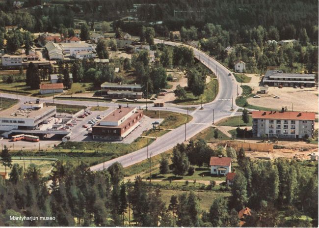 Mäntyharjun keskustaa vuonna 1969-1970. Kuva: Mäntyharjun museo, kuvaaja: Toiminimi Karhumäki.