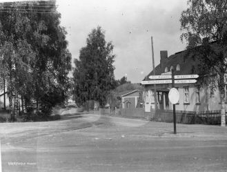 Asemankylä 1930-1940-luvulla. Kuva: Mäntyharjun museo, kuvaaja: Nestor Kurvinen.